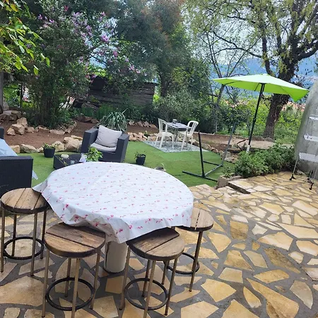 Calme, Authentique Et Spacieux Au Pied Du Gr20 Διαμέρισμα